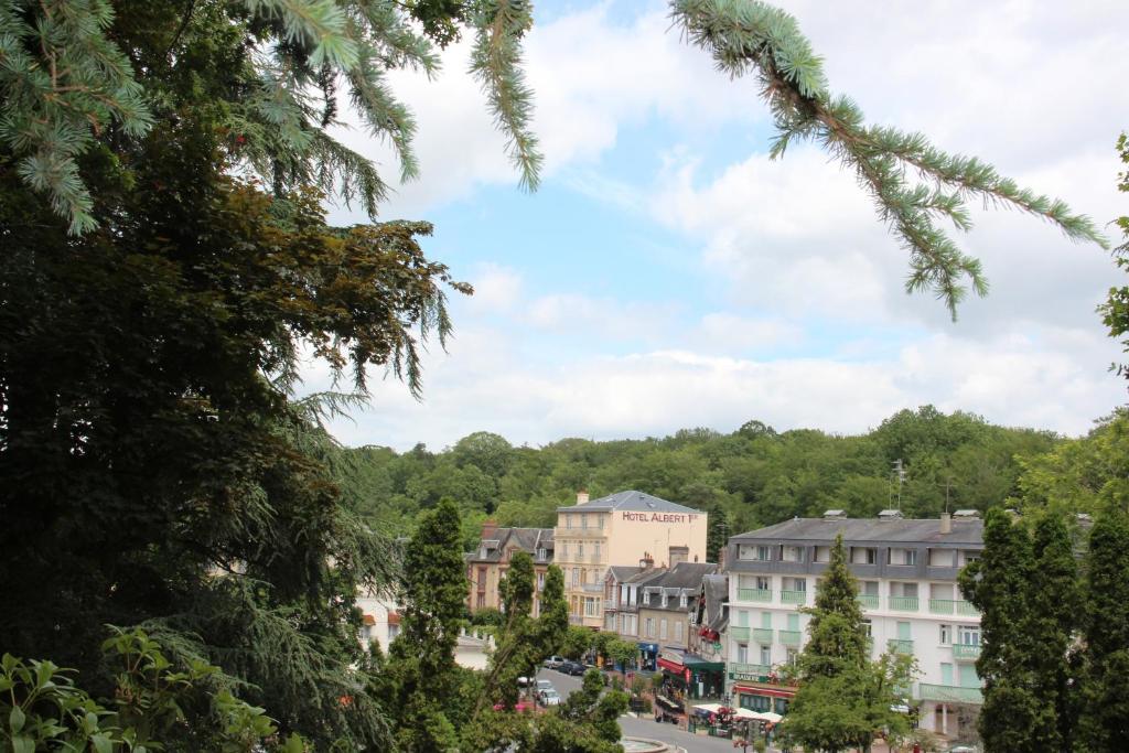 Albert Premier Hotel Bagnoles de l'Orne Normandie Exterior photo
